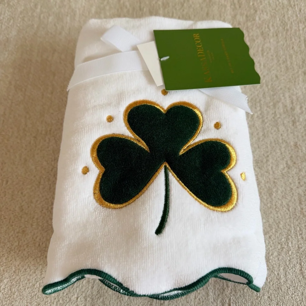 KASSADECOR White Hand Towel with Green and Gold Shamrock